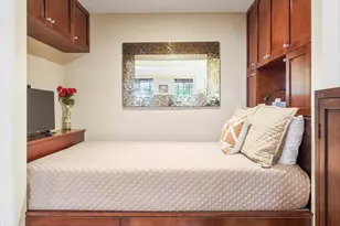 333 W 56th St, New York City, NY 10019 - Photo 9
