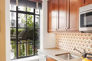333 W 56th St, New York City, NY 10019 - Photo 7