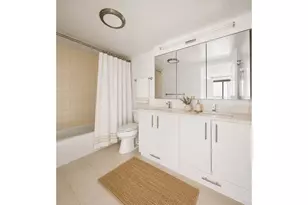 211 W 71st St, New York City, NY 10023 - Photo 7