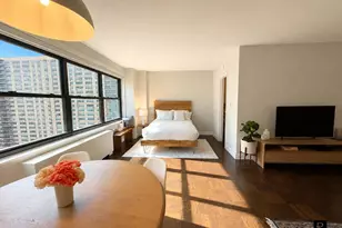 180 W End Ave, New York City, NY 10023 - Photo 3