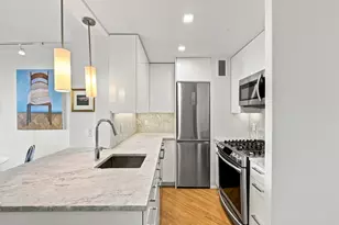 201 E 17th St, New York City, NY 10003 - Photo 7
