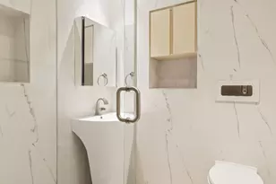 238 W 74th St, New York City, NY 10023 - Photo 15