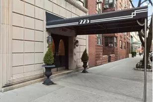 225 E 74th St, New York City, NY 10021 - Photo 15