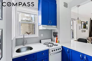 310 E 49th St, New York City, NY 10017 - Photo 3
