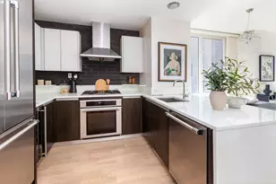247 W 46th St, New York, NY 10036 - Photo 5