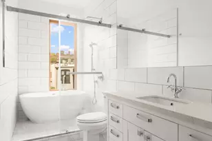 861 President St, New York City, NY 11215 - Photo 9
