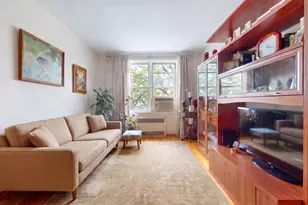2553 E 7th St, New York City, NY 11235 - Photo 3