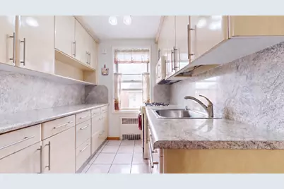 2553 E 7th Street #2F, New York City, NY 11235 - Photo 9