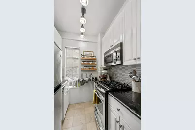 340 W 57th Street #2B, New York City, NY 10019 - Photo 7