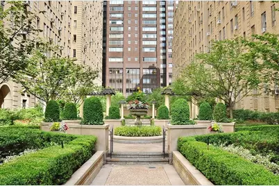 340 W 57th Street #2B, New York City, NY 10019 - Photo 11