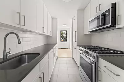 201 E 28th Street #2P, New York City, NY 10016 - Photo 3