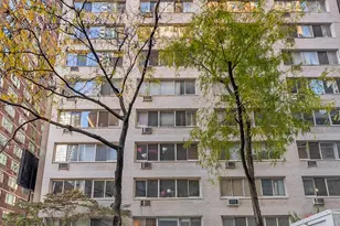 240 E 55th St, New York City, NY 10022 - Photo 9