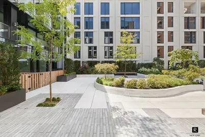 500 W 45th Street #305, New York City, NY 10036 - Photo 15