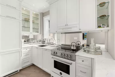 140 W 69th Street #52, New York, NY 10023 - Photo 3