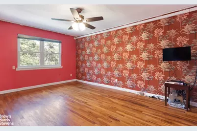 1263 E 222nd Street, New York City, NY 10469 - Photo 7