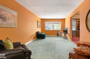 1263 E 222nd St, New York City, NY 10469 - Photo 3
