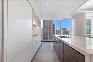 157 W 57th St, New York City, NY 10019 - Photo 3