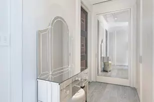 157 W 57th St, New York City, NY 10019 - Photo 11