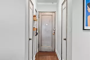 155 W 20th St, New York City, NY 10011 - Photo 7