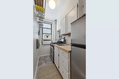 210 W 103rd Street #6B, New York City, NY 10025 - Photo 7