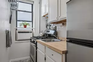 210 W 103rd St, New York City, NY 10025 - Photo 7