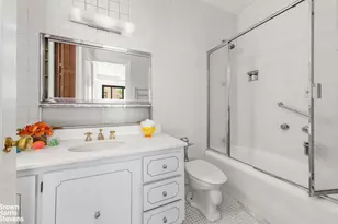 180 E 79th St, New York City, NY 10075 - Photo 9