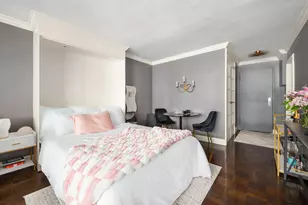 310 E 70th St, New York City, NY 10021 - Photo 5