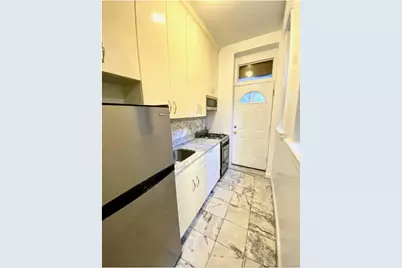 247 E 39th Street #1D, New York, NY 10016 - Photo 3