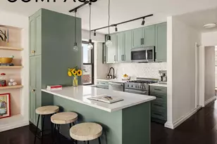 399 E 72nd St, New York City, NY 10021 - Photo 3
