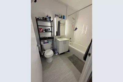 4545 Center Boulevard #3714, New York City, NY 11101 - Photo 3