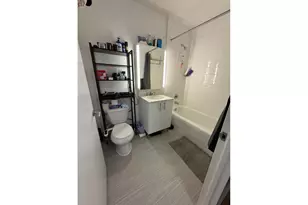 4545 Center Blvd, New York City, NY 11101 - Photo 3