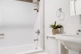 438 W 44th St, New York, NY 10036 - Photo 27
