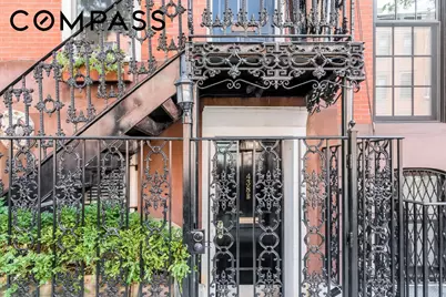 438 W 44th Street, New York, NY 10036 - Photo 17