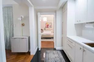 160 Central Park S, New York City, NY 10019 - Photo 9