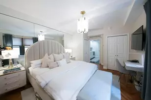 160 Central Park S, New York City, NY 10019 - Photo 7