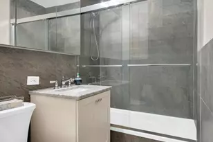 314 W 56th St, New York City, NY 10019 - Photo 5