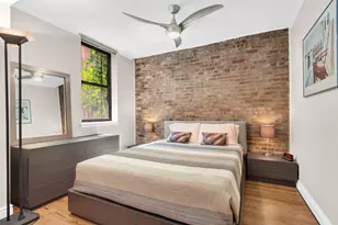 314 W 56th St, New York City, NY 10019 - Photo 3