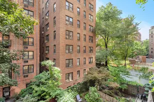 314 W 56th St, New York City, NY 10019 - Photo 7
