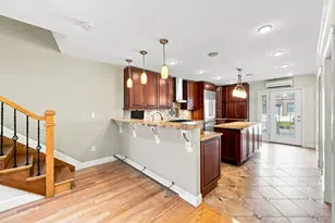 117 President St, New York City, NY 11231 - Photo 7