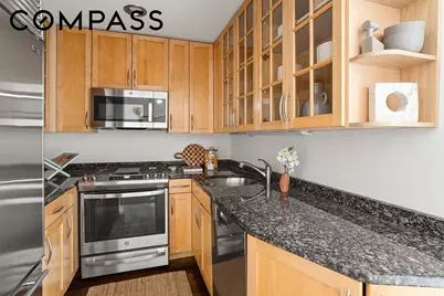 203 W 90th Street #PHD, New York, NY 10024 - Photo 3