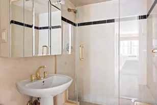 1175 York Ave, New York, NY 10065 - Photo 7