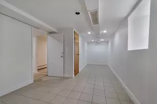 30-92 42nd St, New York City, NY 11103 - Photo 35