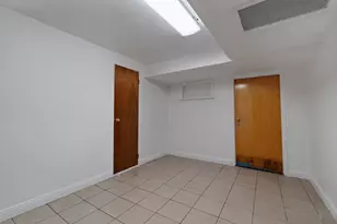 30-92 42nd St, New York City, NY 11103 - Photo 11