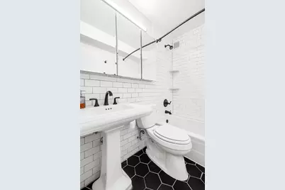 315 W 70th Street #14B2, New York City, NY 10023 - Photo 9