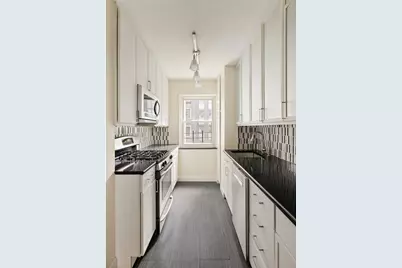 345 E 56th Street #7J, New York, NY 10022 - Photo 9