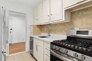 185 Prospect Park Southwest, Brooklyn, NY 11218 - Photo 5