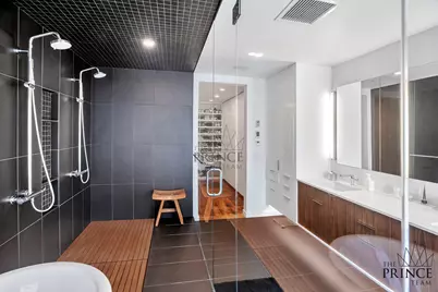 526 E 5th Street, New York City, NY 10009 - Photo 25