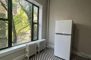 318 W 106th St, New York City, NY 10025 - Photo 5