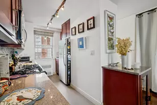 100 W 94th St, New York City, NY 10025 - Photo 5