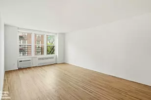 400 E 17th St, New York City, NY 11226 - Photo 3